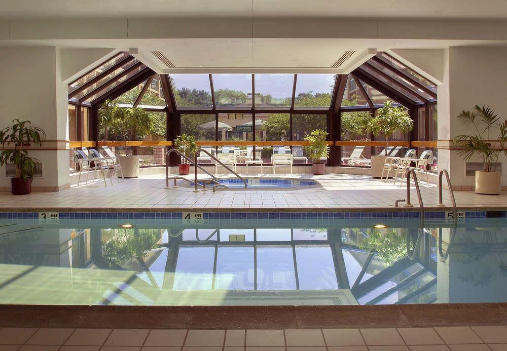 Courtyard Philadelphia Willow Grove Luaran gambar