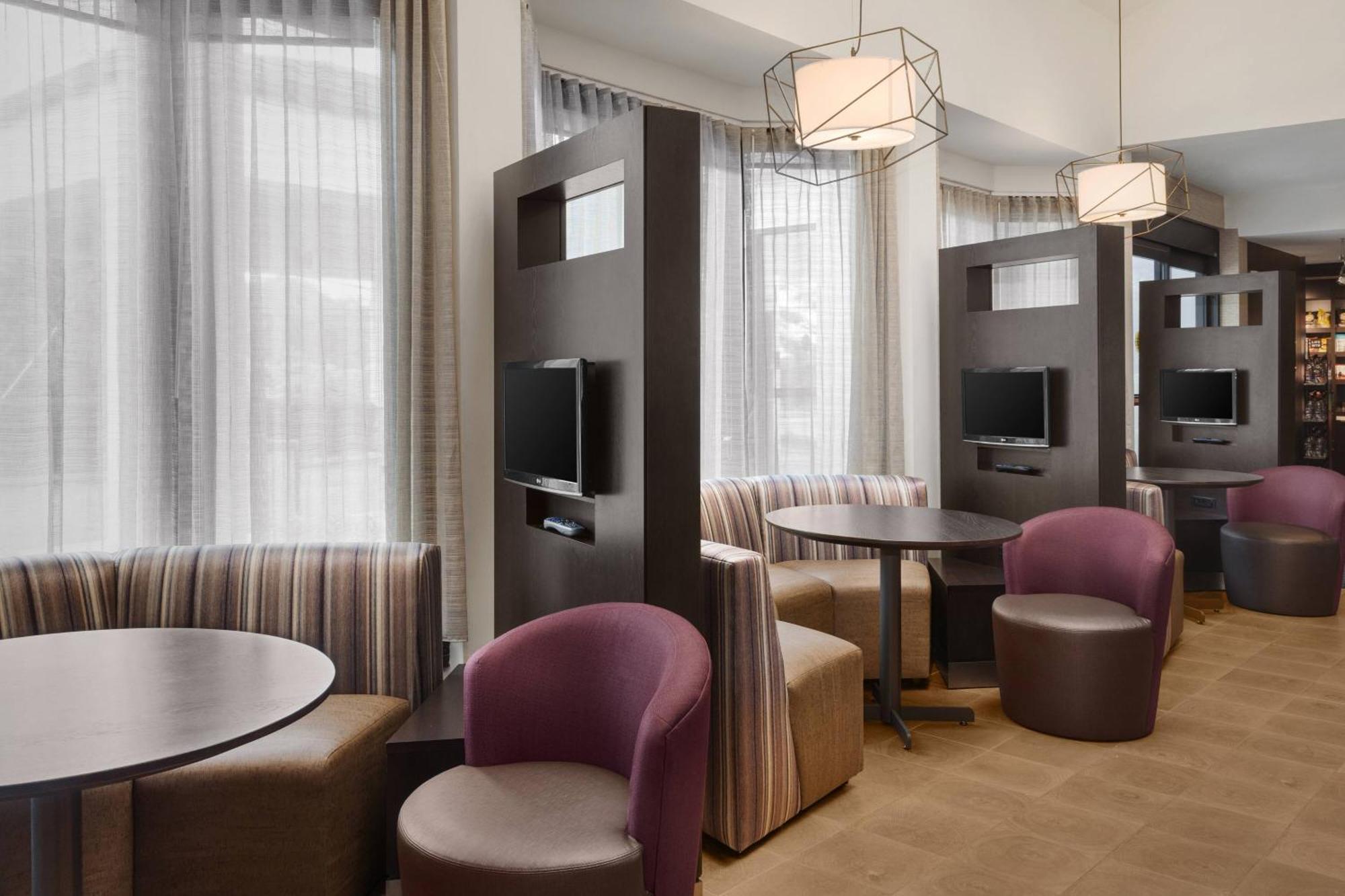 Courtyard Philadelphia Willow Grove Luaran gambar