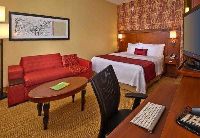 Courtyard Philadelphia Willow Grove Luaran gambar
